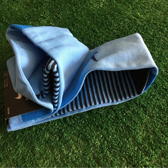 LAST PAIR!!
NEW NIKE MATCHFIT SOCCER / FOOTBALL SOCKS KNEE HIGH LARGE BLUE - Picture 2 of 5